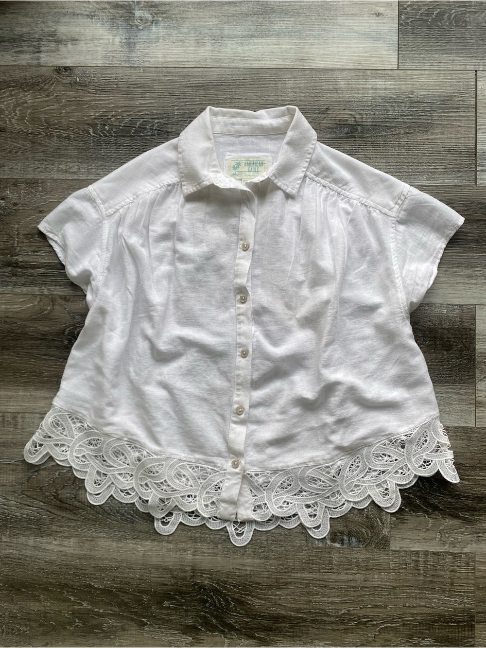 Oversized White Button-Up Top with Lace Hem Cotton Linen Blend short sleeved - Picture 2 of 8